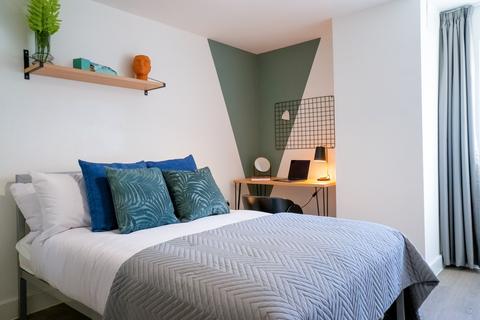 5 bedroom house to rent, Maine Road, Manchester M14