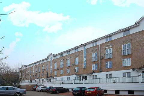 2 bedroom flat to rent, Kingsbridge Court, Isle Of Dogs, London, E14