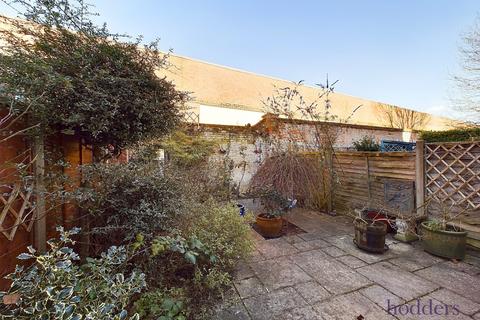 4 bedroom terraced house for sale, Riversdell Close, Chertsey, Surrey, KT16