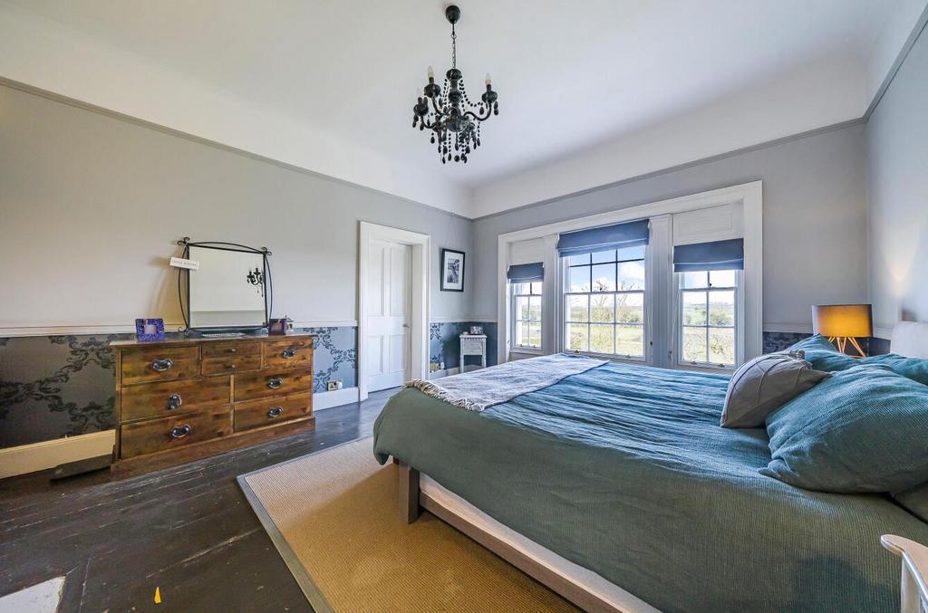 Bed1.jpg