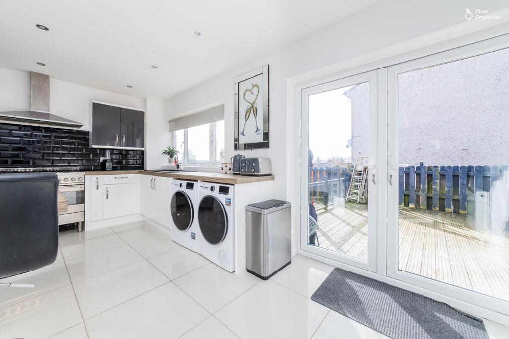 63 Wybourne Grove-5.jpg
