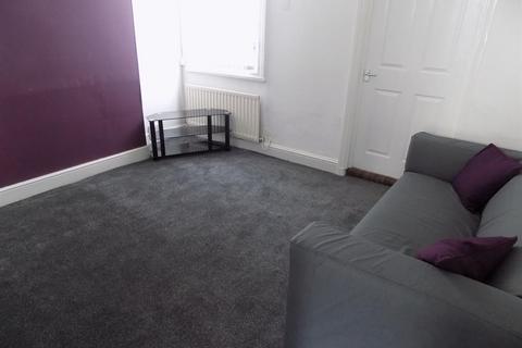 3 bedroom private hall to rent, Wicklow Street, Middlesbrough, TS1 4RG