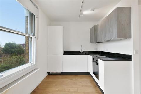 Studio for sale, London SE3