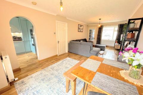 30 Abbotsfield Way, Faverdale, Darlington, DL3 0GB