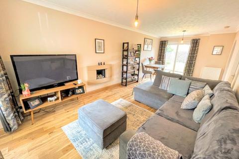 30 Abbotsfield Way, Faverdale, Darlington, DL3 0GB