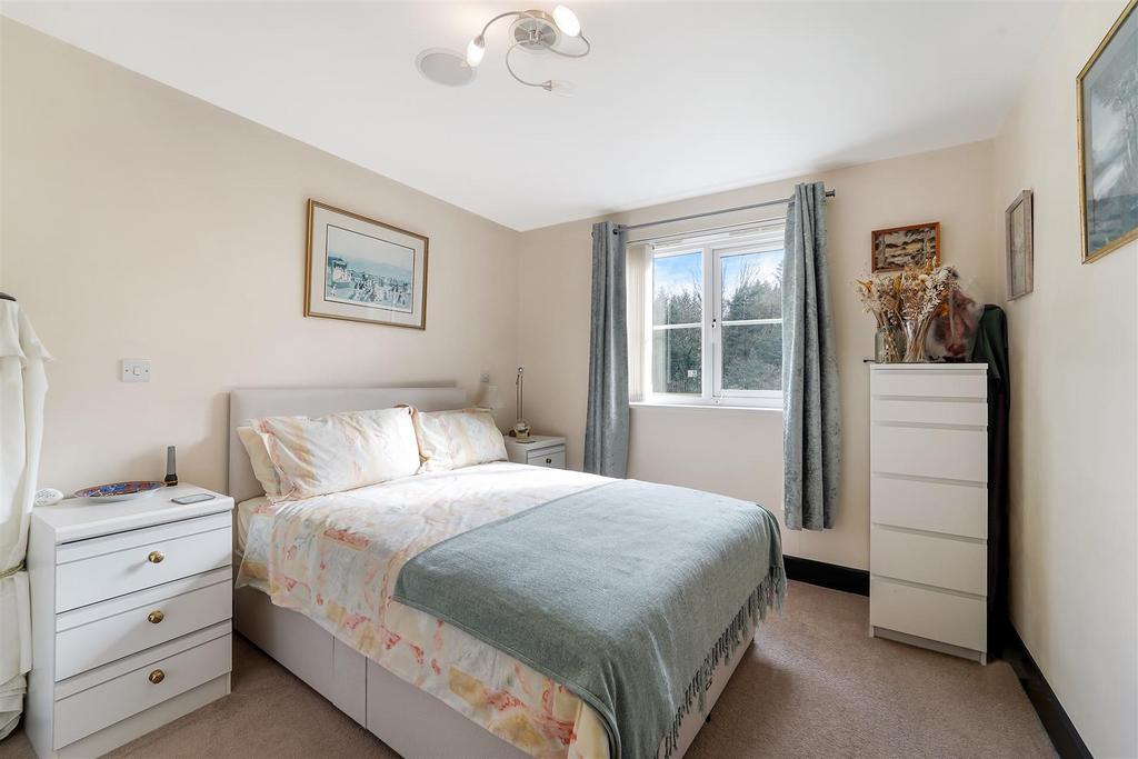 CHESHAM HEIGHTS, B3 (15).jpg