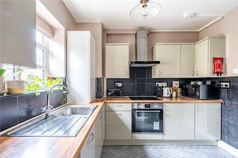 3 bedroom apartment for sale, Thornton Road, London, SW12