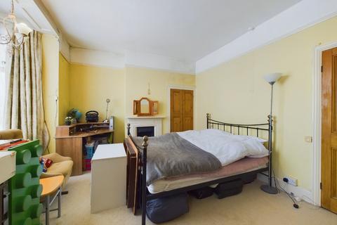 96 Cedar Road, Northampton, NN1 4RW