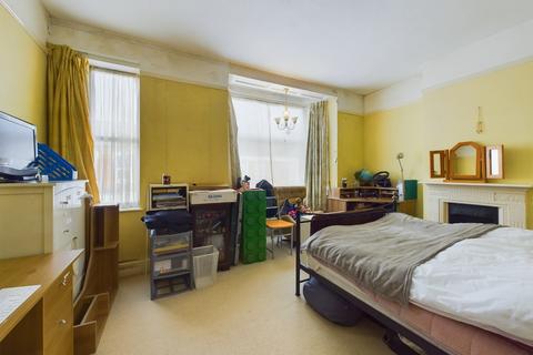 96 Cedar Road, Northampton, NN1 4RW