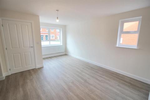 3 bedroom house to rent, Ermine Road, Aylesbury