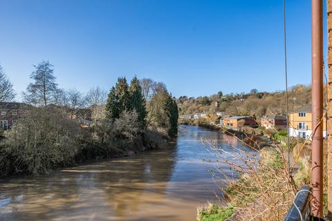 3 bedroom maisonette for sale, Butlers Walk, Somerset BS5