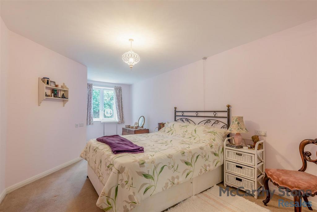 8637037-interior01.jpg