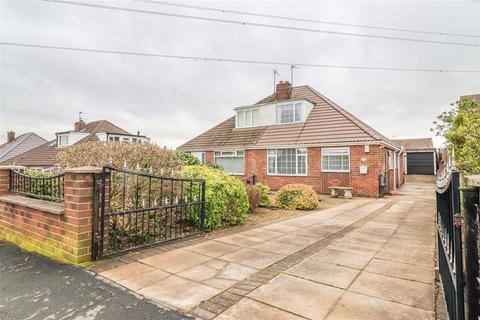 3 bedroom semi-detached bungalow for sale, Clayton Rise, Wakefield WF1