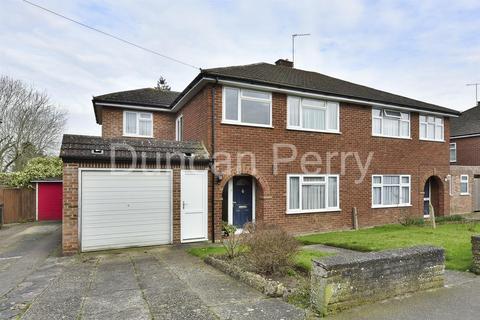 4 bedroom semi-detached house for sale, Sherwood Avenue, Potters Bar EN6