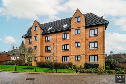 1 bedroom apartment for sale, Boleyn Court, Buckhurst Hill, IG9