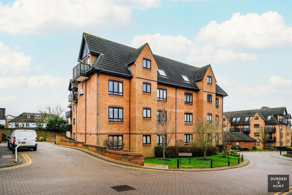 Boleyn court-32 web.jpg