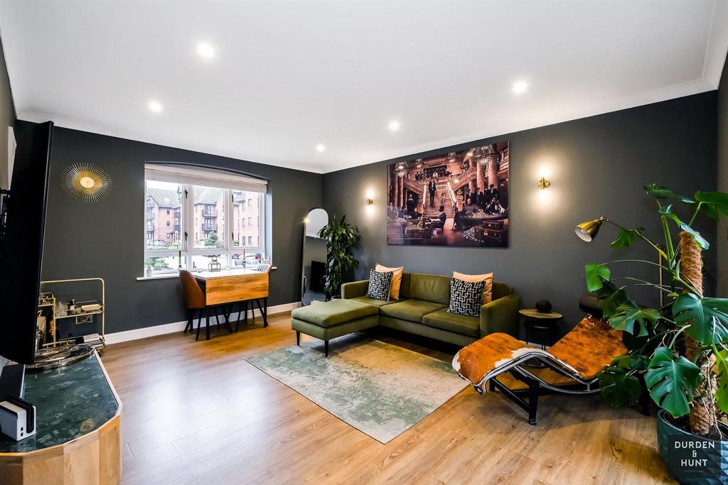 Boleyn court-5 web.jpg