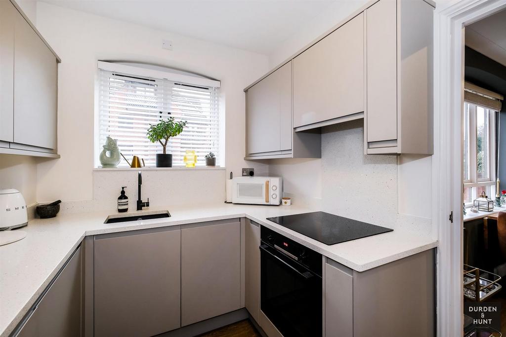 Boleyn court-3 web.jpg