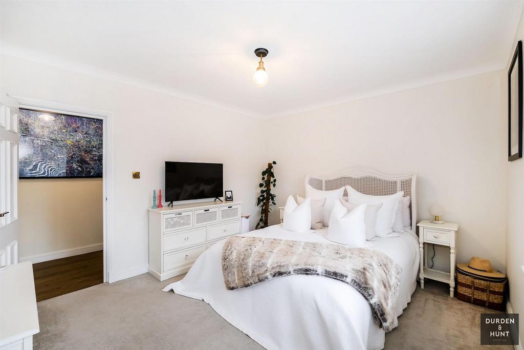 Boleyn court-20 web.jpg