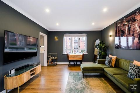 undefined, Boleyn Court, Buckhurst Hill, IG9