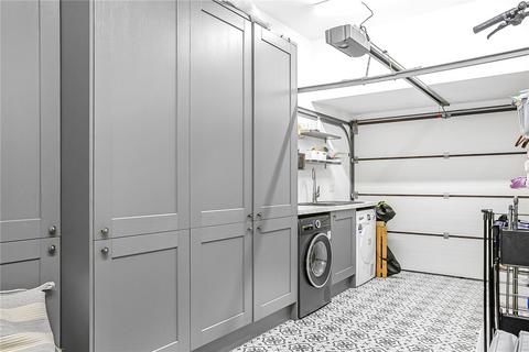 7 Downes Court, London, N21 3PT