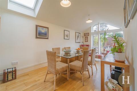 98 Fellows Lane, Birmingham, B17 9TX
