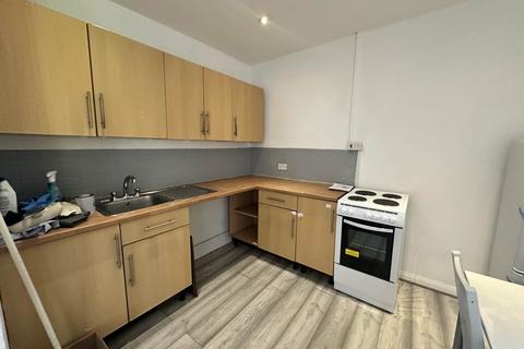 1 bedroom flat to rent, Eaton Green Road, Luton LU2