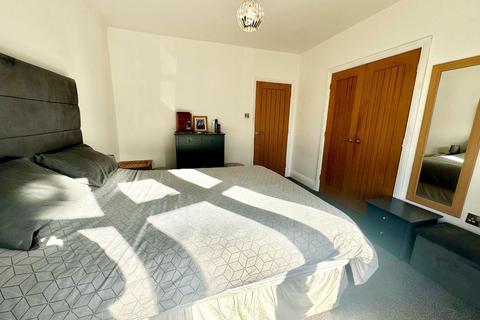 8 Ormesby Bank, Ormesby, Middlesbrough, TS7 9EA