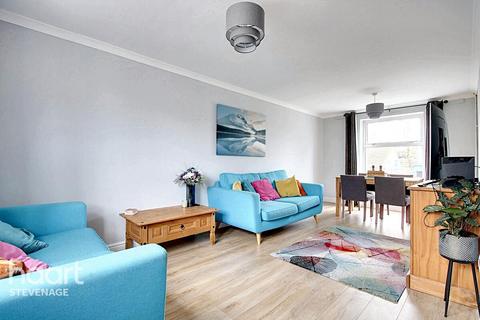 53 Fallowfield, Stevenage, SG2 9PL