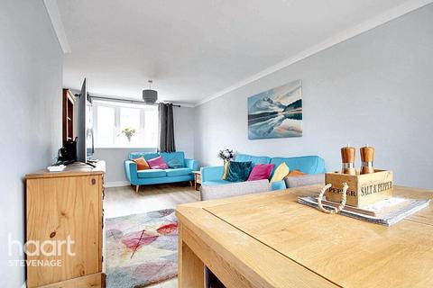 53 Fallowfield, Stevenage, SG2 9PL