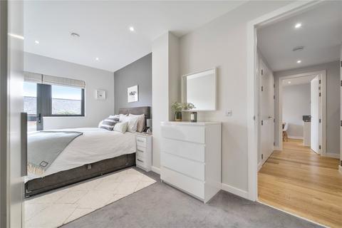 2 bedroom apartment for sale, Grove Vale, London