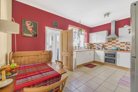12 Churchfields Road, Beckenham, BR3 4QW