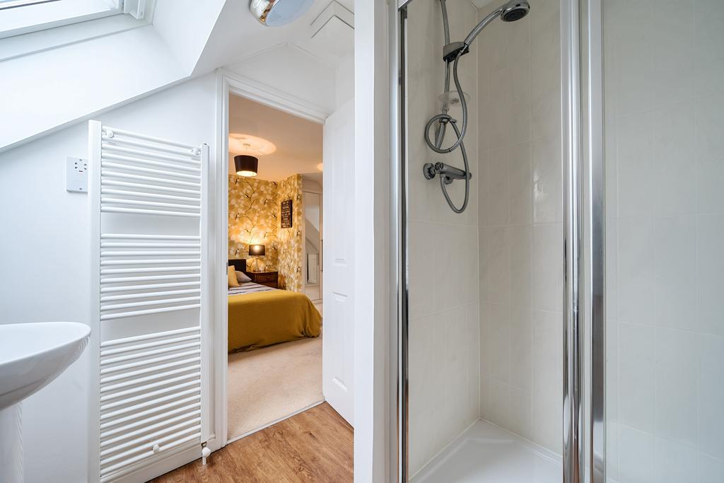 Ensuite Shower Room