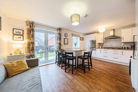 32 Collett Road, Norton Fitzwarren, Taunton, TA2 6DD