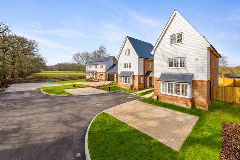 Willow Place, Redehall Road, Smallfield, Surrey, RH6