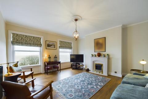 2 bedroom apartment for sale, Esplanade, Scarborough YO11
