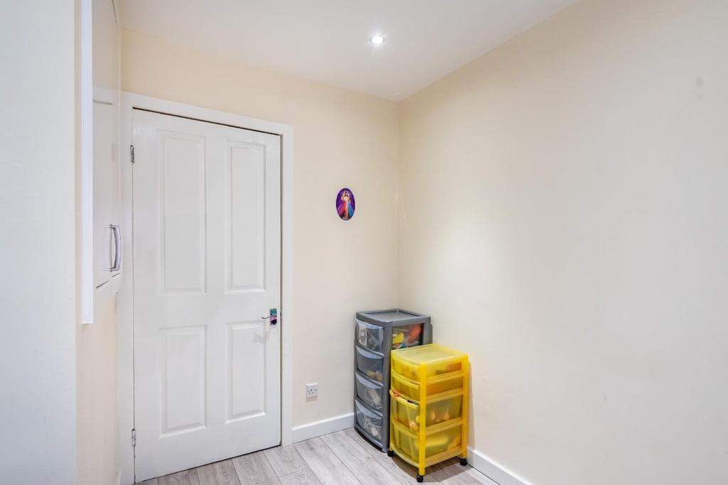 48 St Philips Grove-11.jpg