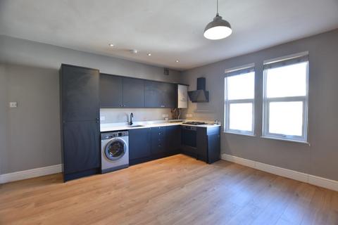 2 bedroom apartment to rent, West Street, Bedminster, Bristol