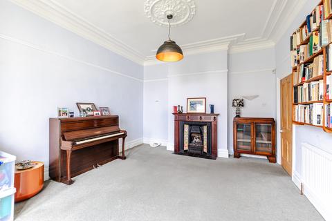 5 bedroom semi-detached house for sale, Leeds LS15