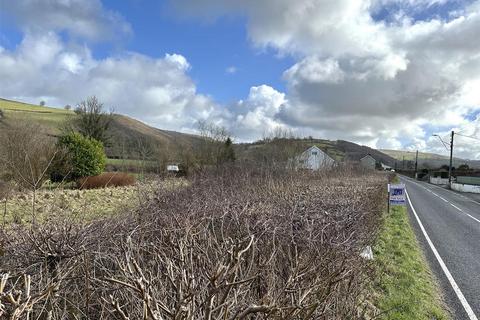 Plot for sale, Graigina, Llanybydder