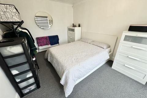 14 Kinson Avenue, Poole, BH15 3PH