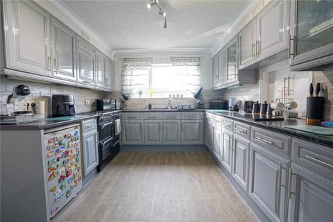 4 bedroom detached house for sale, Main Street, Harworth, Doncaster, Nottinghamshire, DN11