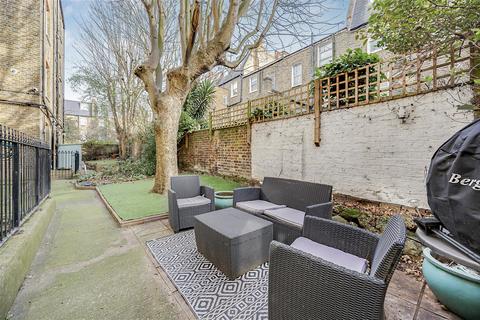 2 bedroom flat for sale, Colehill Gardens, SW6