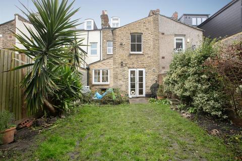 4 bedroom terraced house for sale, Shenley Road, London