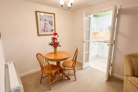 1 bedroom retirement property for sale, Flat 4 Vernon Court, Marple Road, Offerton