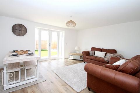 2 bedroom bungalow for sale, Madeleine Gardens, Great Holland, Frinton-On-Sea, Essex, CO13