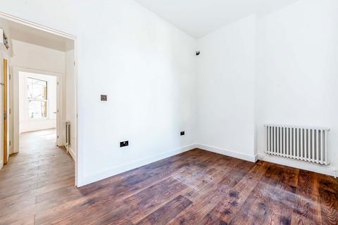 1 bedroom flat for sale, Colney Hatch Lane, London N10