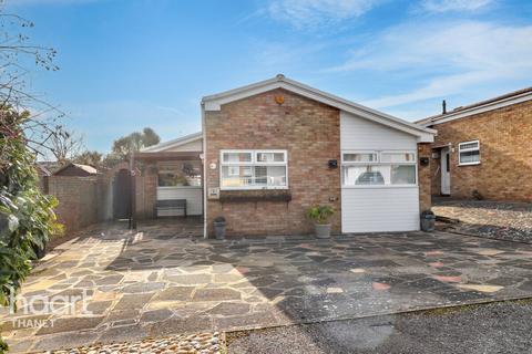 2 bedroom detached bungalow for sale, Yardhurst Gardens, Margate