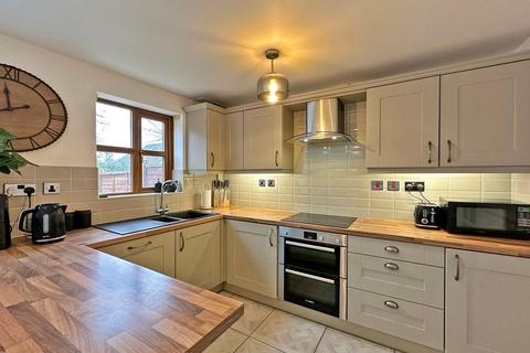 3 bedroom link detached house for sale, Furnace Close, Wombourne, WV5