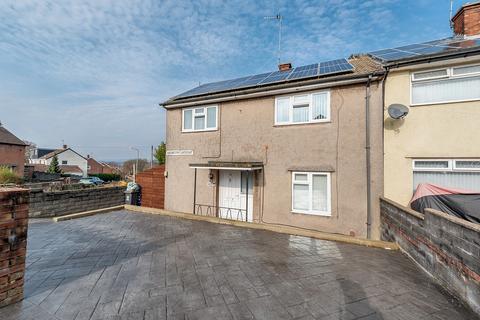 2 bedroom end of terrace house for sale, Arlington Crescent, Llanrumney, Cardiff. CF3